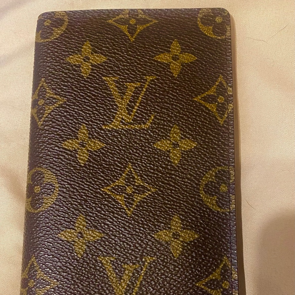 Authentic Unisex Louis Vuitton monogram Wallet / Pocket Agenda / Checkbook Cover